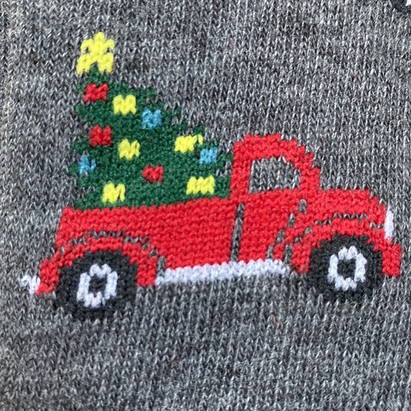 🎉2X HP🎉 Davco Tree & Truck Socks 💗 Gray Red & Green - Picture 6 of 8